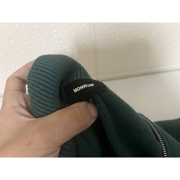 MONROW Turtleneck Green With Partial Zip - Picture 2 of 3